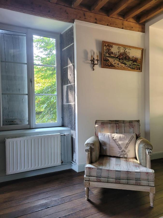 Gites Le Vieux Vinzelles Volvic Eksteriør bilde
