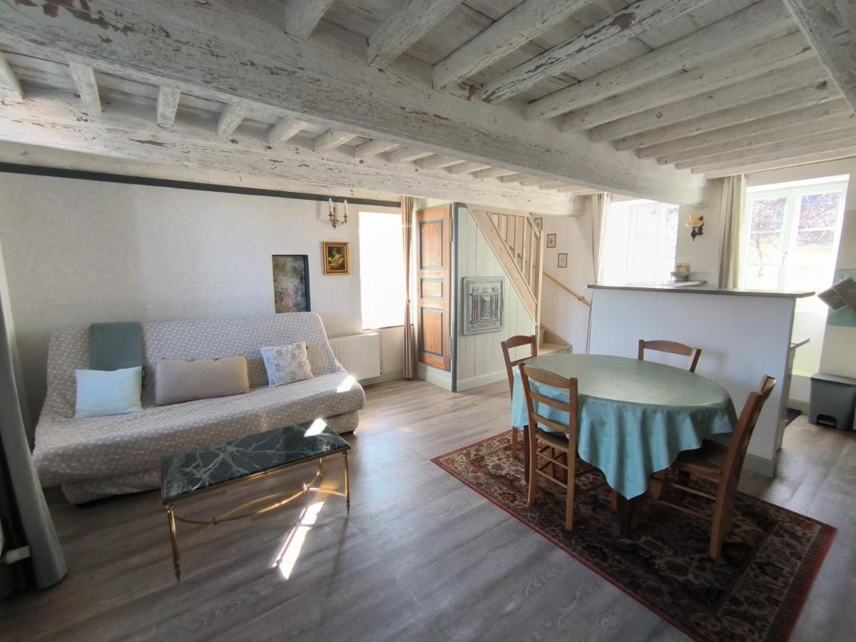 Gites Le Vieux Vinzelles Volvic Eksteriør bilde
